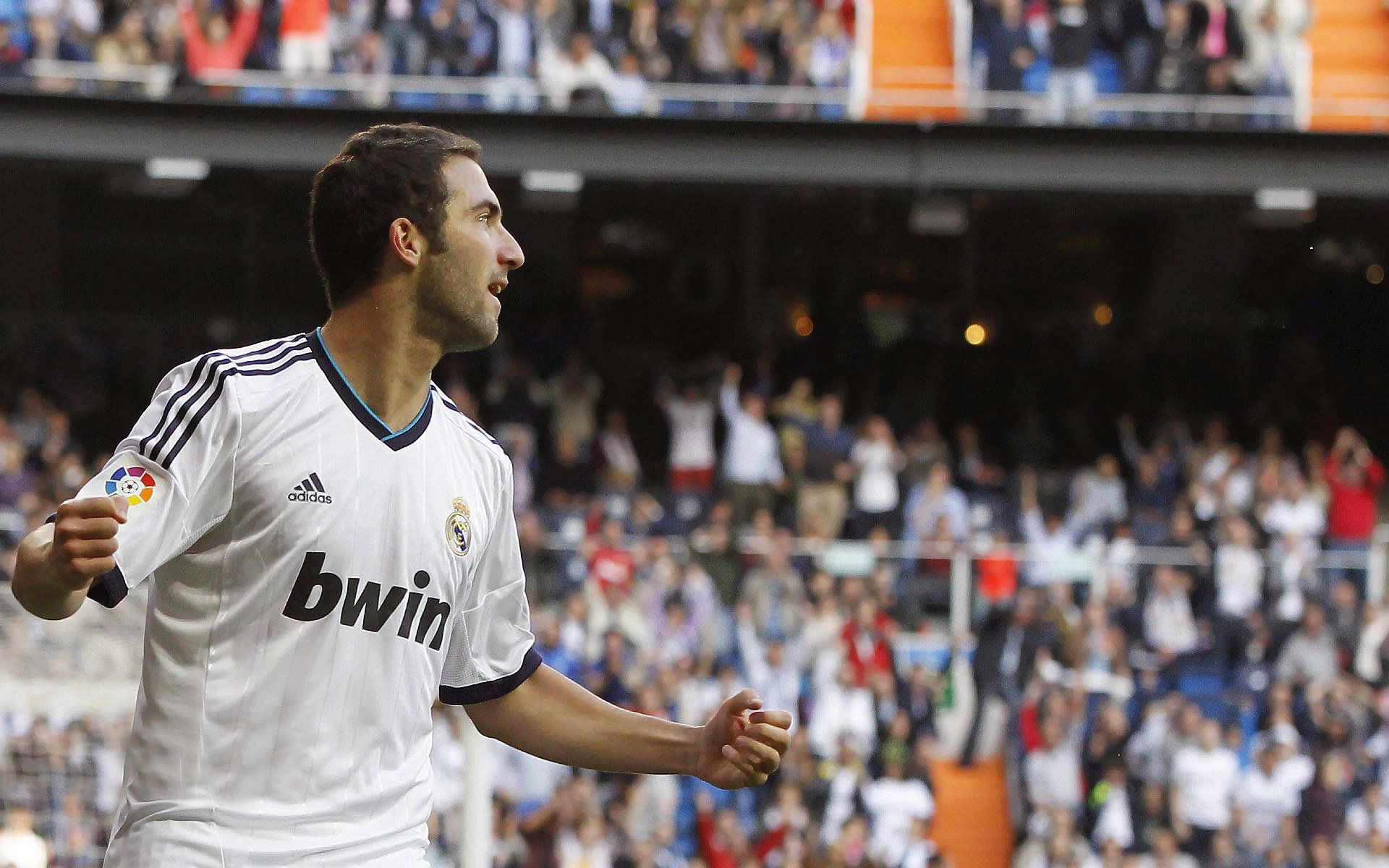 49人主场再胜,防守端继续零失误,主场54连胜