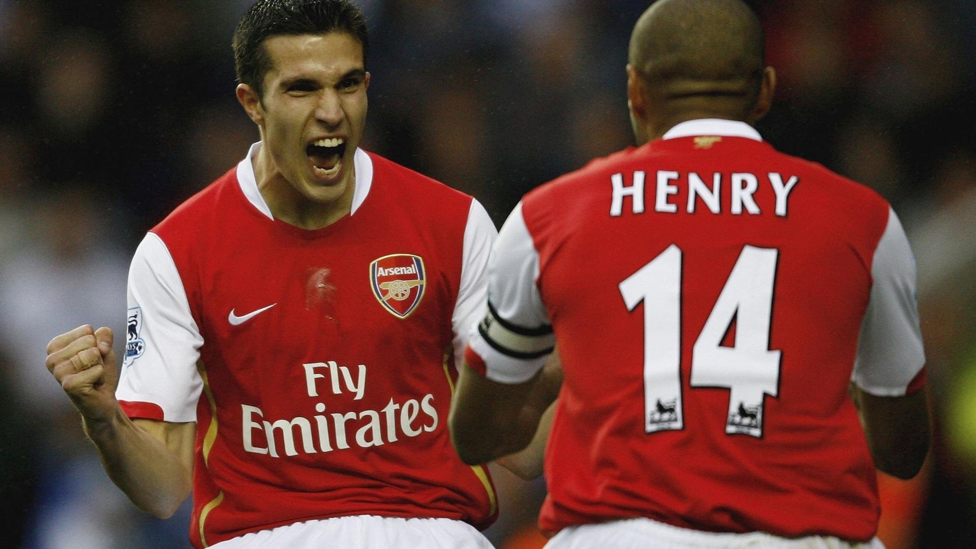 卡西利亚斯:从圣卡西到替补,皇马传奇的告别,卡西利亚斯在皇马多少年